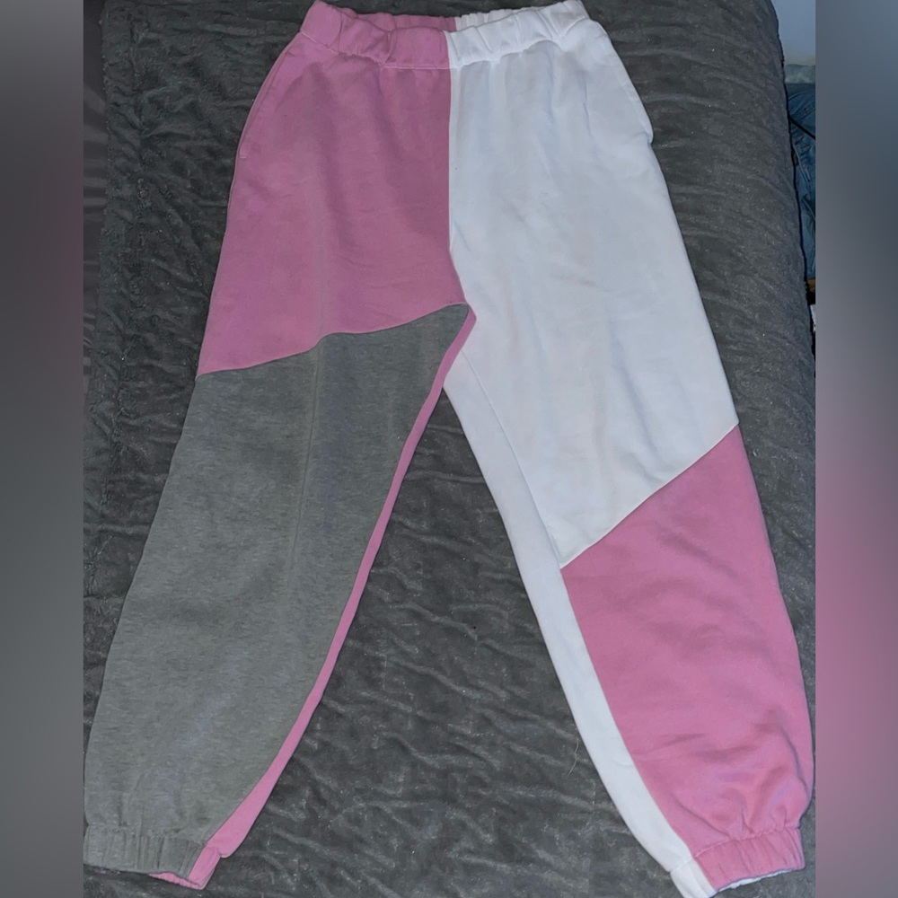 Small pink,grey,and white Hollister sweats